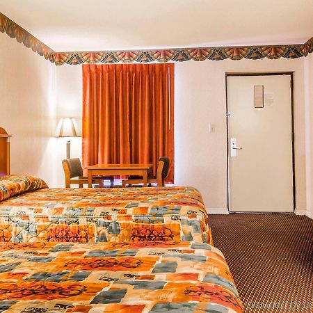 Rodeway Inn Montgomery Extérieur photo