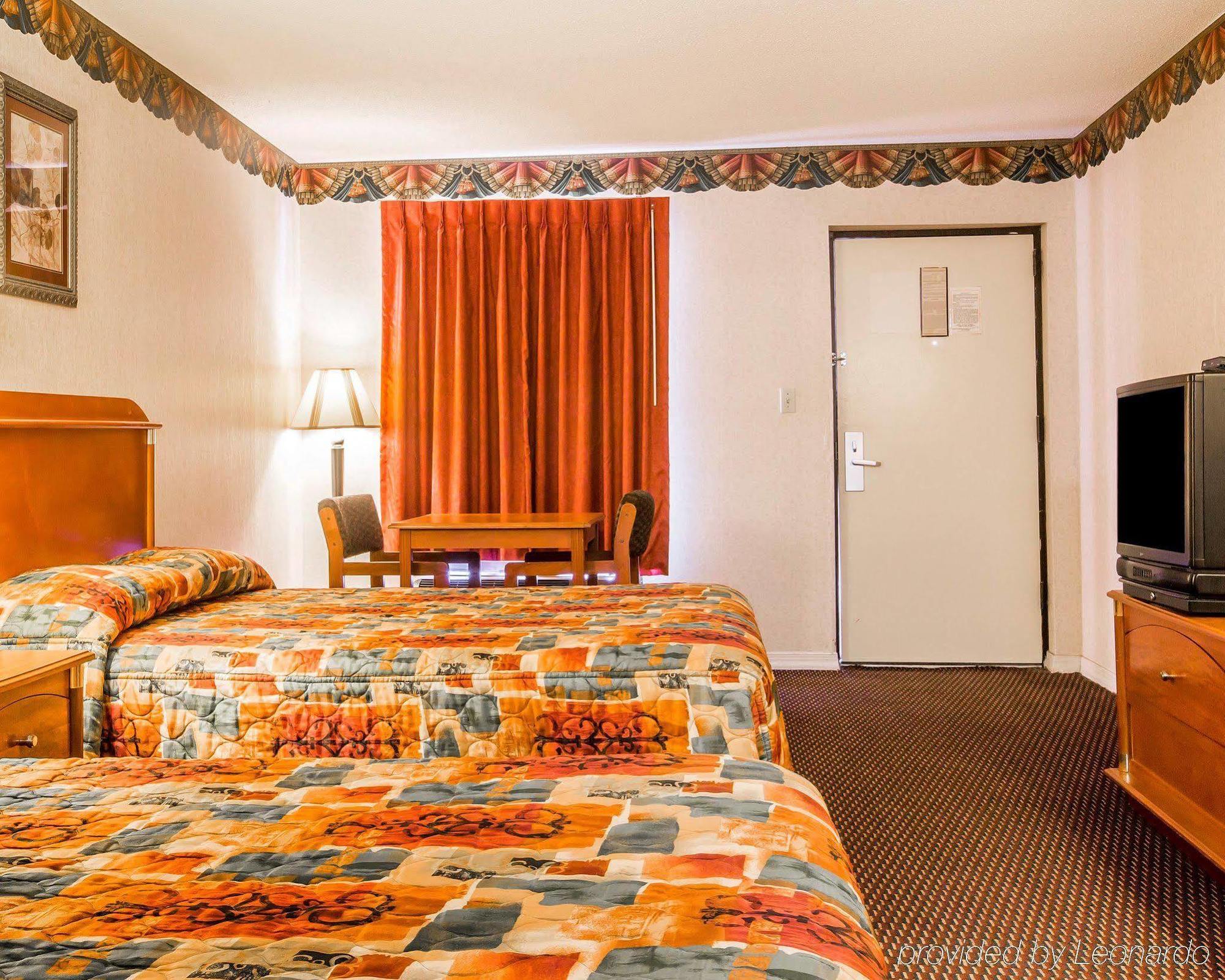 Rodeway Inn Montgomery Extérieur photo